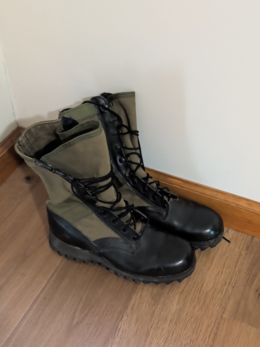 Resoled Black and Olive Altama Jungle Boots - Men